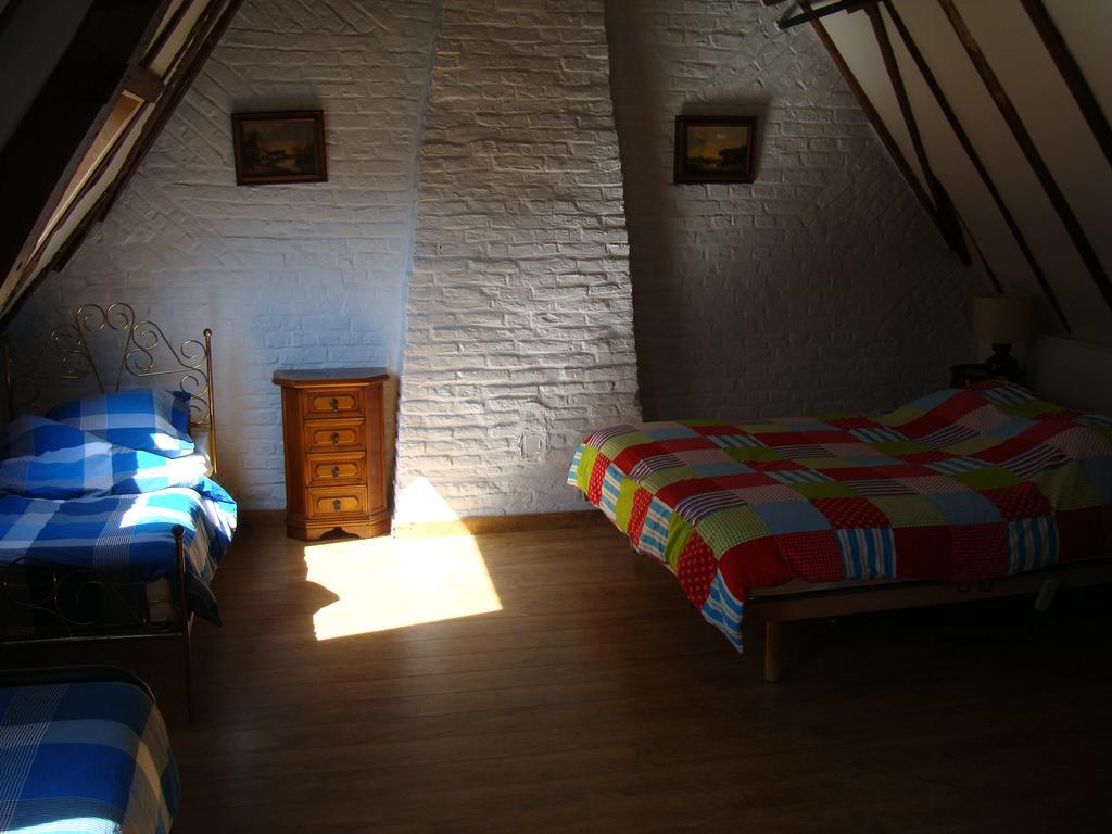 B&B Chateau Bagatelle Frasnes-lez-Anvaing Oda fotoğraf